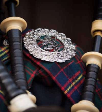 Edinburgh Bagpiper for Hire | Wedding Piper, Events and Functions