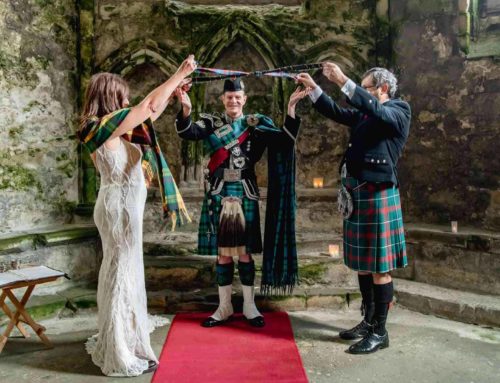 The Inchcolm Abbey wedding that almost wasn’t!